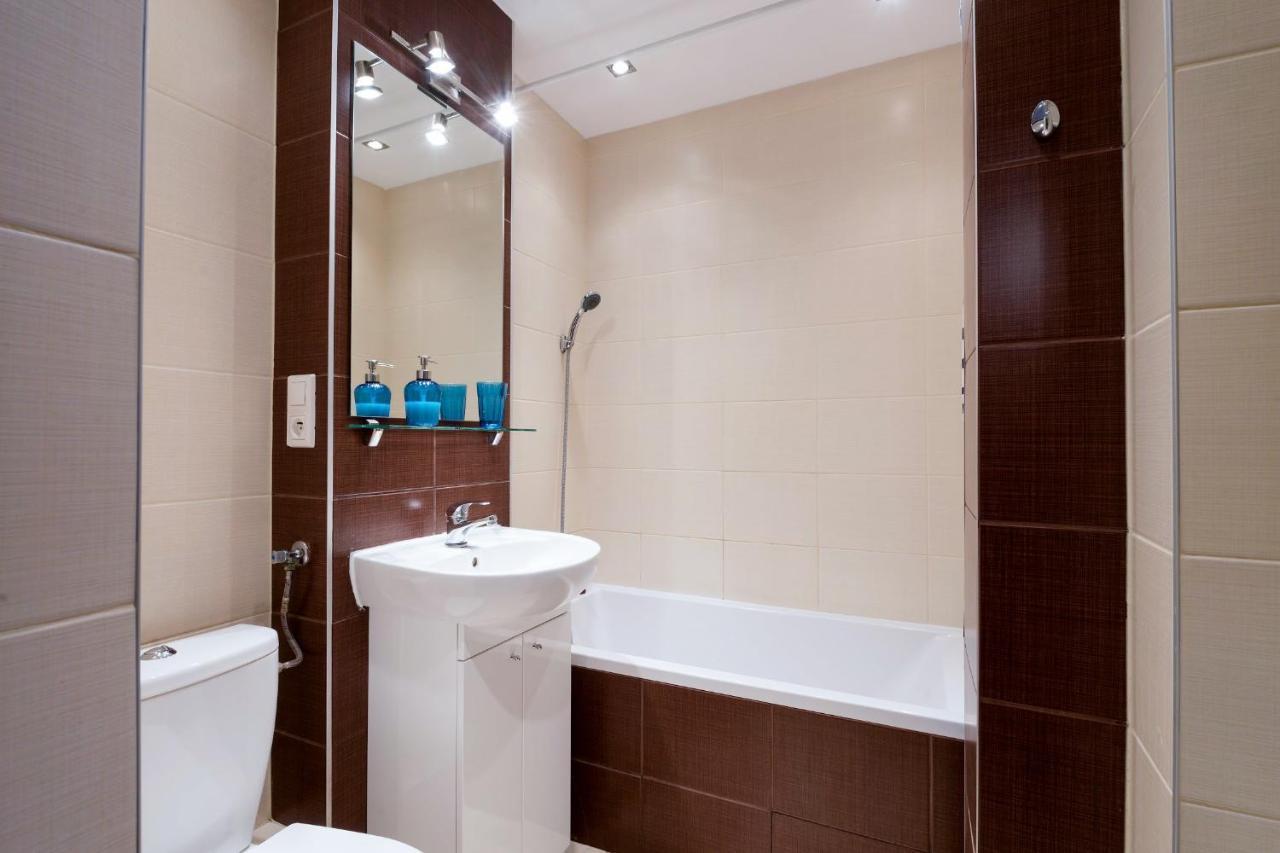 Jana Pawla II 20 A By Homeprime Warsaw Luaran gambar