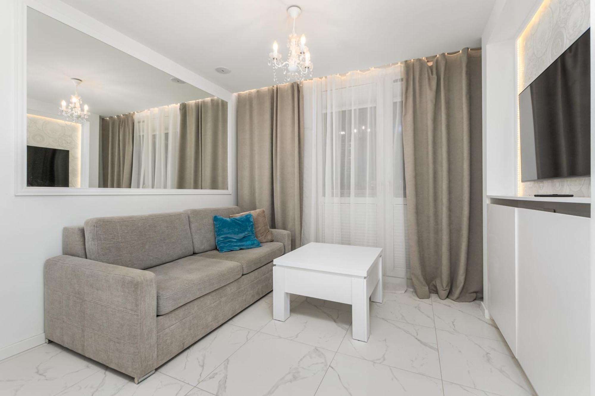 Jana Pawla II 20 A By Homeprime Warsaw Luaran gambar